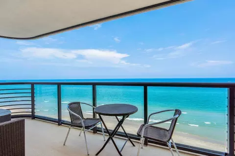 250 S Ocean Blvd #8D, Boca Raton, FL 33432