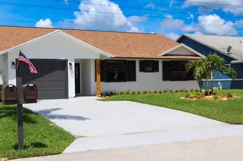 6700 SE Silverbell Ave, Stuart, FL 34997