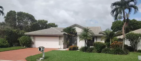 8461 Northstar Ct, Boynton Beach, FL 33436
