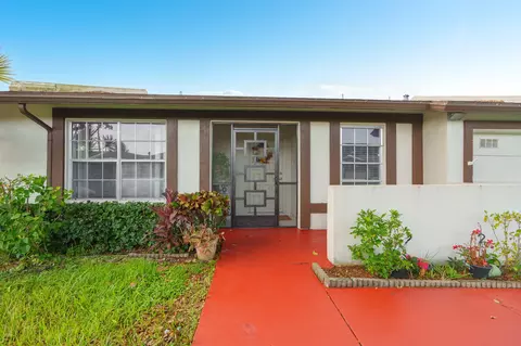 5089 Forsythia St, Delray Beach, FL 33484