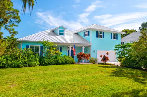 1466 SW Alligator St, Palm City, FL 34990