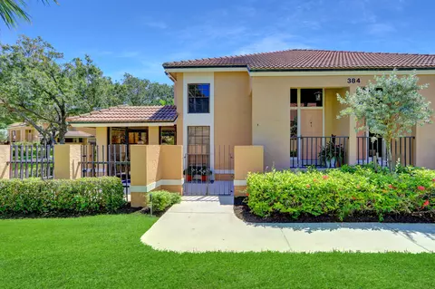 384 Prestwick Cir #1, Palm Beach Gardens, FL 33418