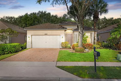 12669 Via Lucia Dr, Boynton Beach, FL 33436