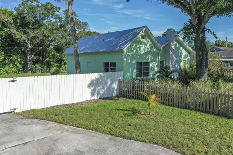 812 S 13th St, Fort Pierce, FL 34950