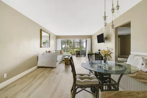 11 Garden St #103T, Tequesta, FL 33469