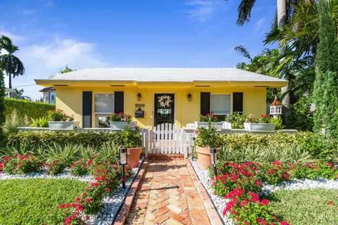 1009 Nassau St, Delray Beach, FL 33483