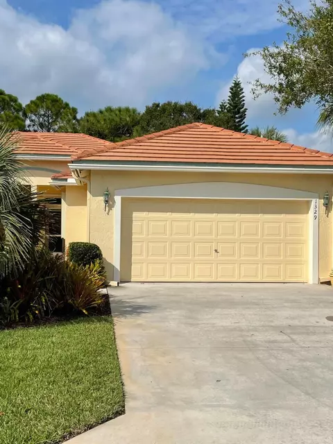 1329 SW Greens Pointe Way, Palm City, FL 34990