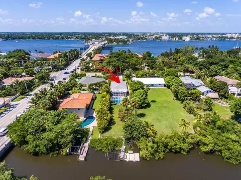 110 N Atlantic Dr, Lantana, FL 33462