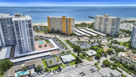 400 Sunset Dr, Pompano Beach, FL 33062