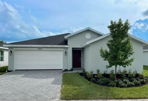 11050 NW Pondside Ln, Port Saint Lucie, FL 34987
