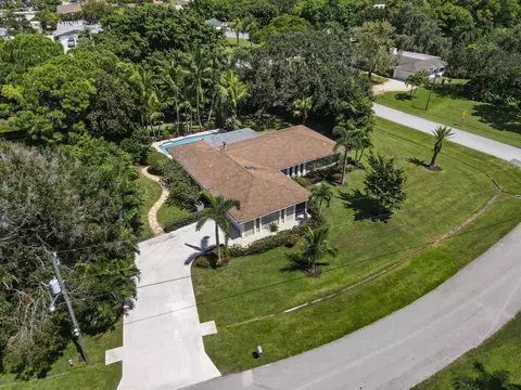 1997 SE Bolton Ave, Port Saint Lucie, FL 34952