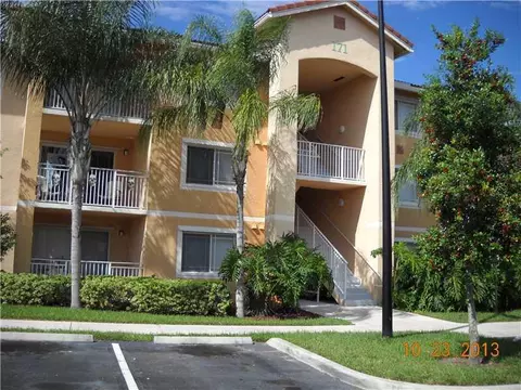 171 SW Palm Dr #202, Port Saint Lucie, FL 34986