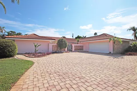 72 River Dr, Tequesta, FL 33469