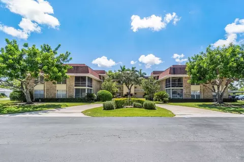 5510 Tamberlane Cir #147, Palm Beach Gardens, FL 33418