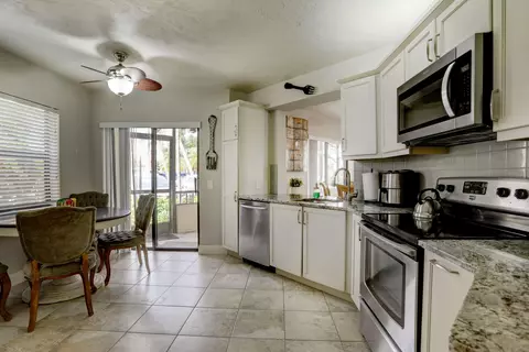 7519 La Paz Blvd #108, Boca Raton, FL 33433