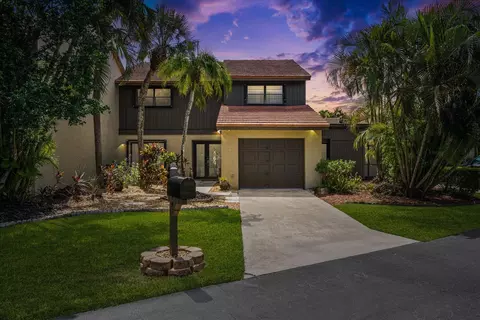 11055 Oakdale Rd, Boynton Beach, FL 33437