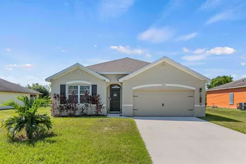 458 SW Laconic Ave, Port Saint Lucie, FL 34953