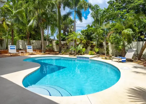1717 N L St, Lake Worth, FL 33460