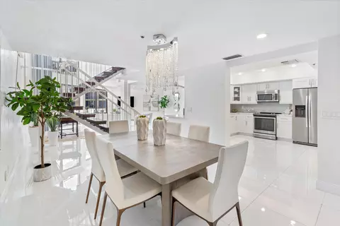 1035 S Federal Hwy #204, Delray Beach, FL 33483