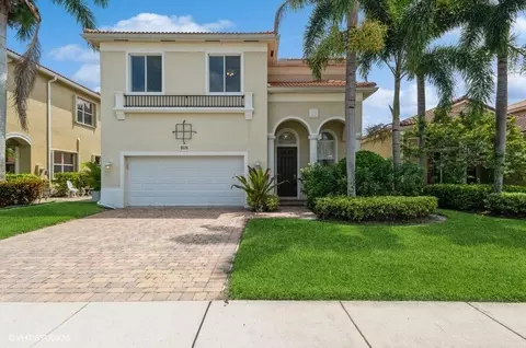 8038 Tangelo Dr, Boynton Beach, FL 33436