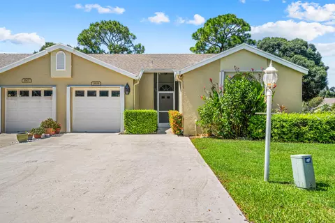 3505 Mill Brook Way Cir, Greenacres, FL 33463