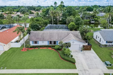 128 Martin Cir, Royal Palm Beach, FL 33411