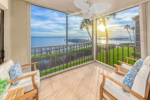 4680 NE Sandpebble Trce #205, Stuart, FL 34996