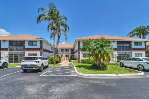 15451 Pembridge Dr #225, Delray Beach, FL 33484