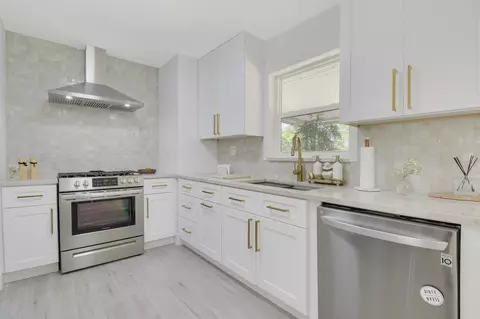396 Lighthouse Dr, Palm Beach Gardens, FL 33410
