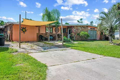 756 Oak St, Port Saint Lucie, FL 34952