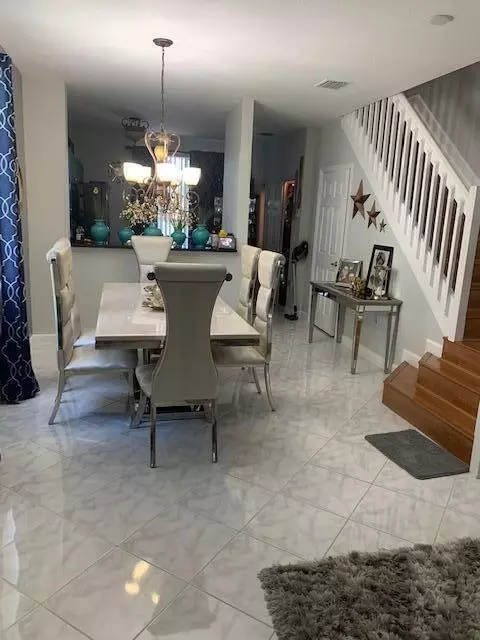 4149 Napoli Lake Dr, Riviera Beach, FL 33410