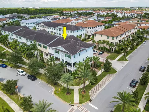 7075 Edison Pl, Palm Beach Gardens, FL 33418