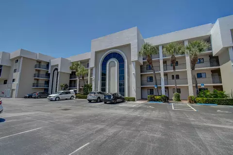 3525 S Ocean Blvd #103, South Palm Beach, FL 33480