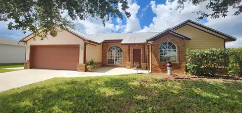 1842 SW Idaho Ln, Port Saint Lucie, FL 34953