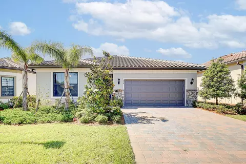 644 SE Villandry Way, Port Saint Lucie, FL 34984