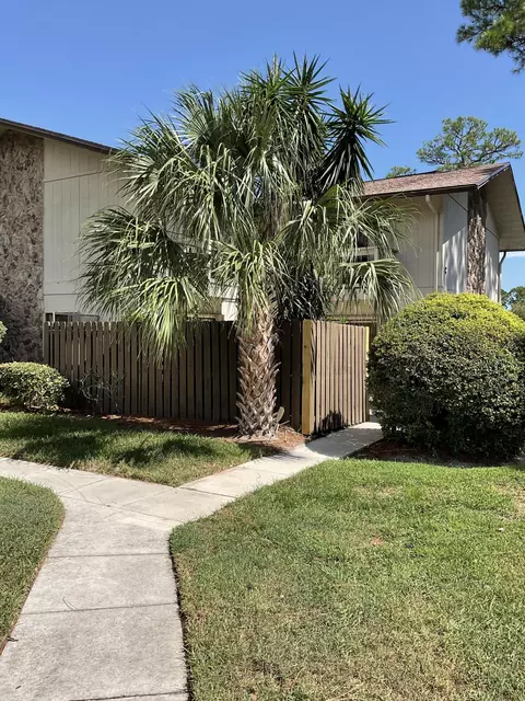 2817 Stoneway Ln #C, Fort Pierce, FL 34982