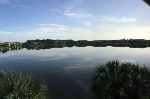5001 Wiles Rd #304, Coconut Creek, FL 33073