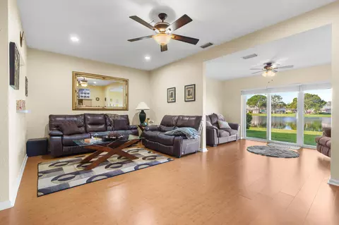 9190 Boca Gardens Pkwy #D, Boca Raton, FL 33496