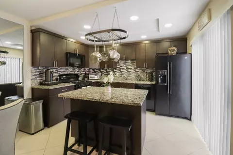 2361 Waterside Dr, Lake Worth, FL 33461