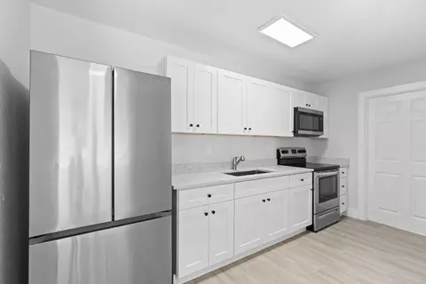 812 32nd St, West Palm Beach, FL 33407