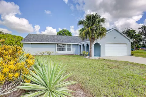 2932 SW Massey Ln, Port Saint Lucie, FL 34953