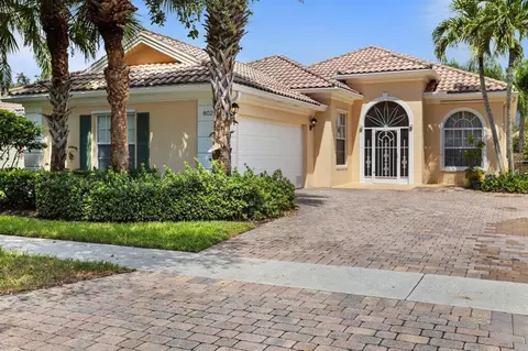 8025 Laborie Ln, Wellington, FL 33414