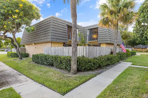 203 2nd Way, West Palm Beach, FL 33407