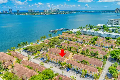 1140 Lake Shore Dr #105, Lake Park, FL 33403