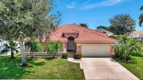 6037 Indian Forest Cir, Lake Worth, FL 33463