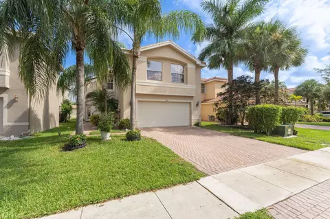 5071 Northern Lights Dr, Greenacres, FL 33463