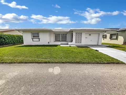 5803 NW 86th Ave, Tamarac, FL 33321