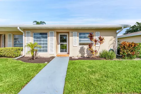 20850 Sedgewick Dr, Boca Raton, FL 33433