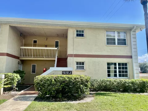 1542 SE Royal Green Cir #204, Port Saint Lucie, FL 34952
