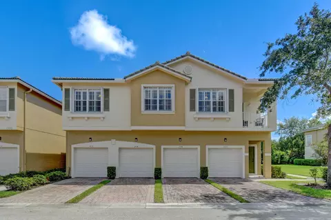 1580 SE Sheffield Ter #203, Stuart, FL 34994